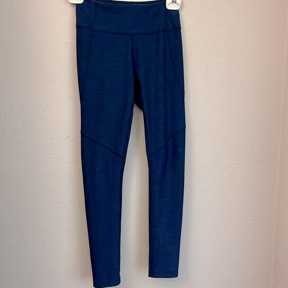 Outdoor Voices leggings size XS